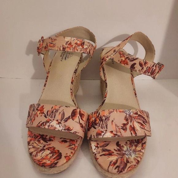 Lifestride Velocity with Memory Foam Floral Blush Tango Wedges in Size 11 - Picture 3 of 11